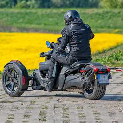 Analysis of the tricycle rental market in India